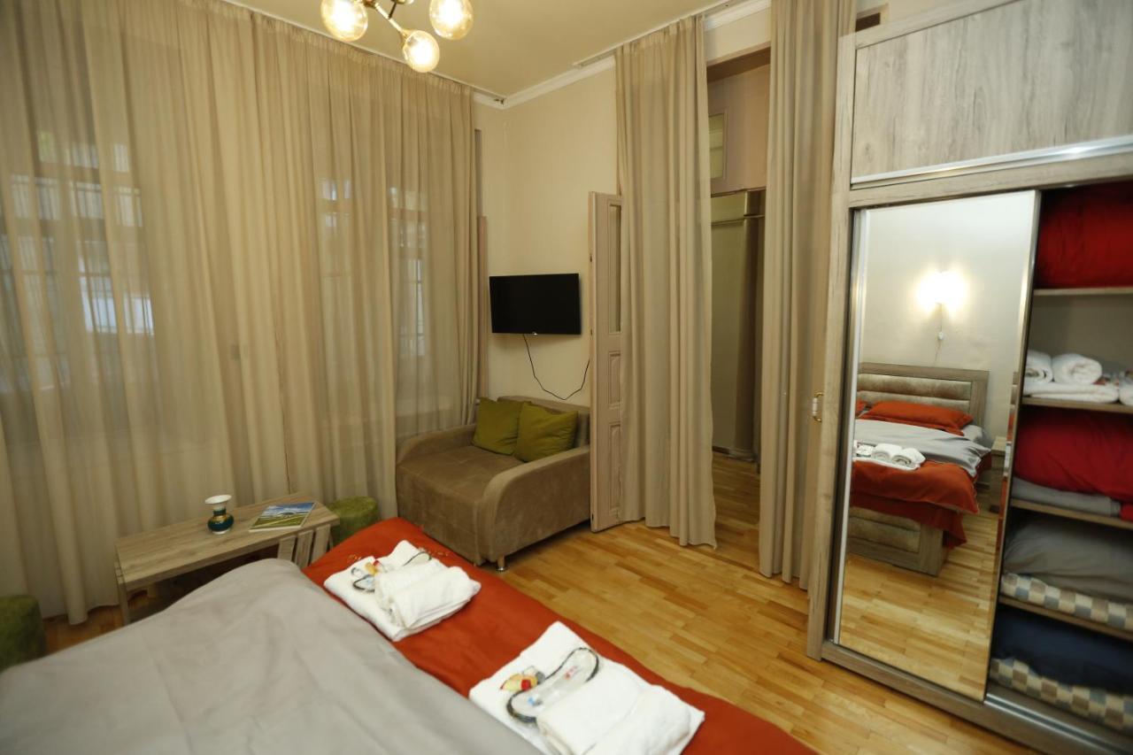 Apartamento Old Tbilisi N&M Exterior foto