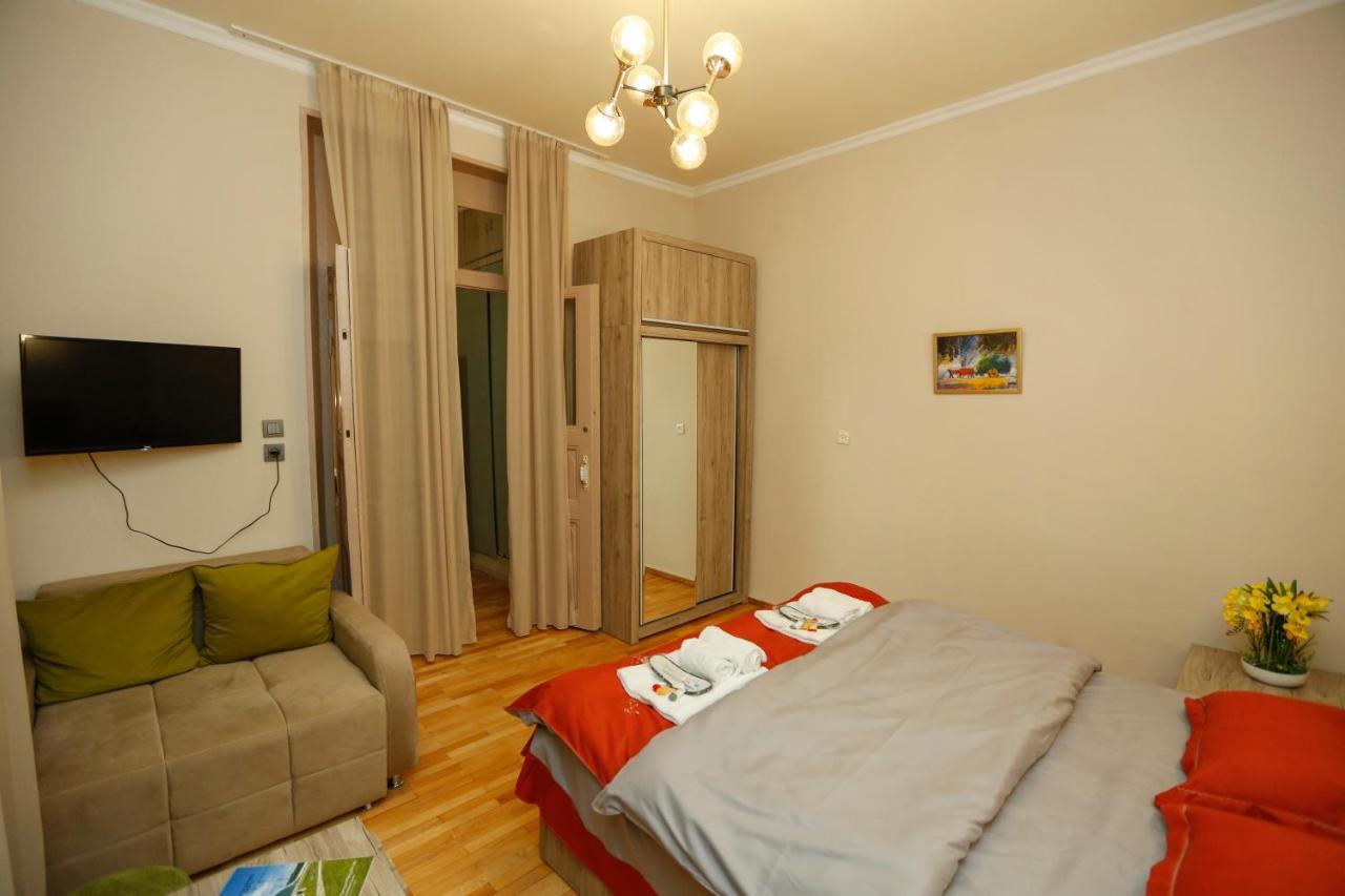 Apartamento Old Tbilisi N&M Exterior foto