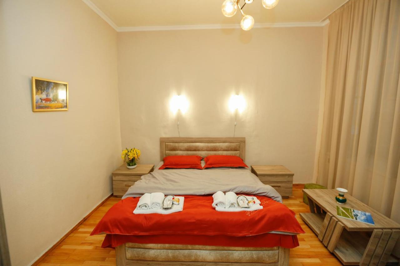 Apartamento Old Tbilisi N&M Exterior foto